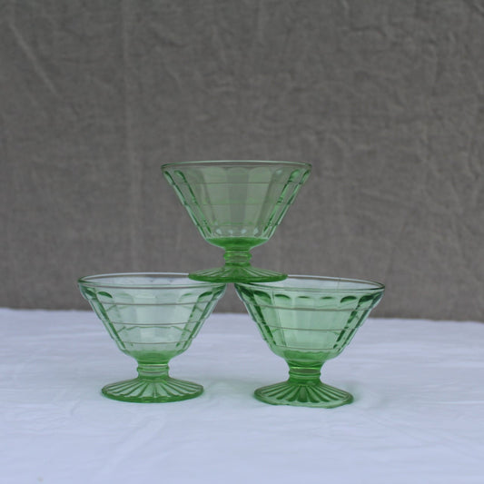 Dessert Cup: Electric Green