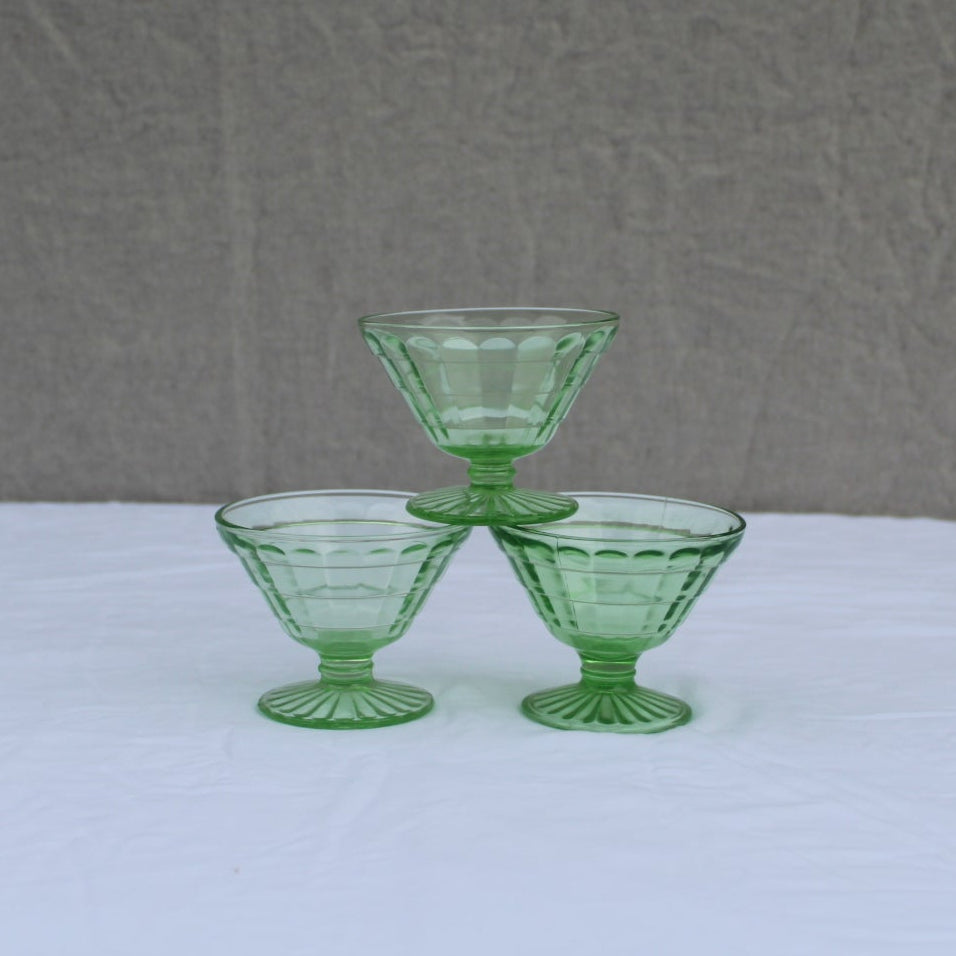 Dessert Cup: Electric Green